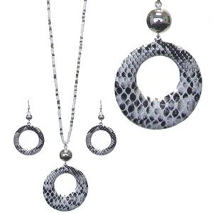 Faux snake skin jewelry set
